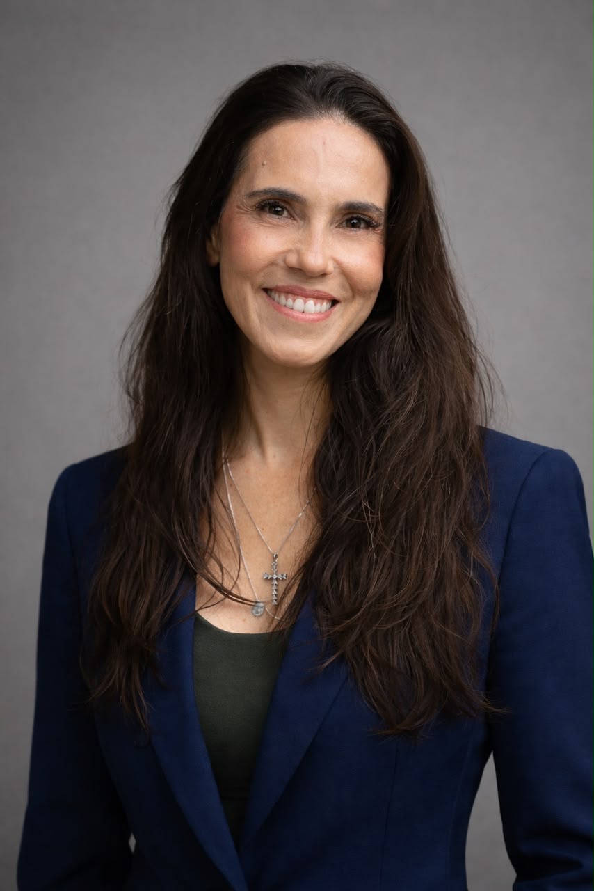 Érica Duque, nutricionista esportiva, retrato de estúdio